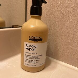 L'Oreal Absolut Repair Shampoo - Cream Bottle